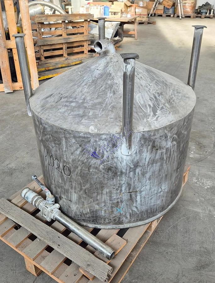 Usato Stainless steel tank with bottom unloading valve