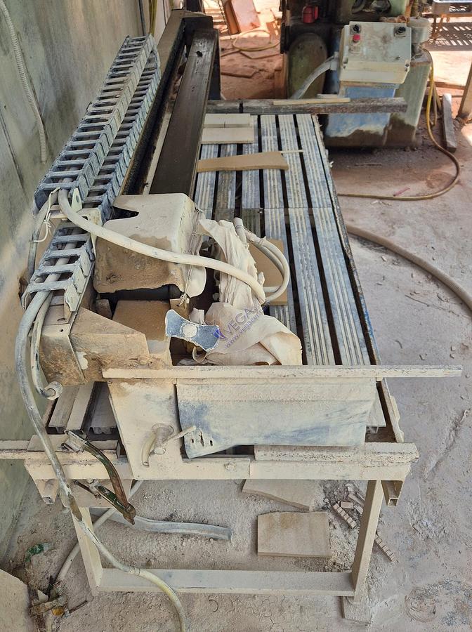 Usato Semi-automatic trasversal disk cutter RAIMONDI mod. C.M. 150