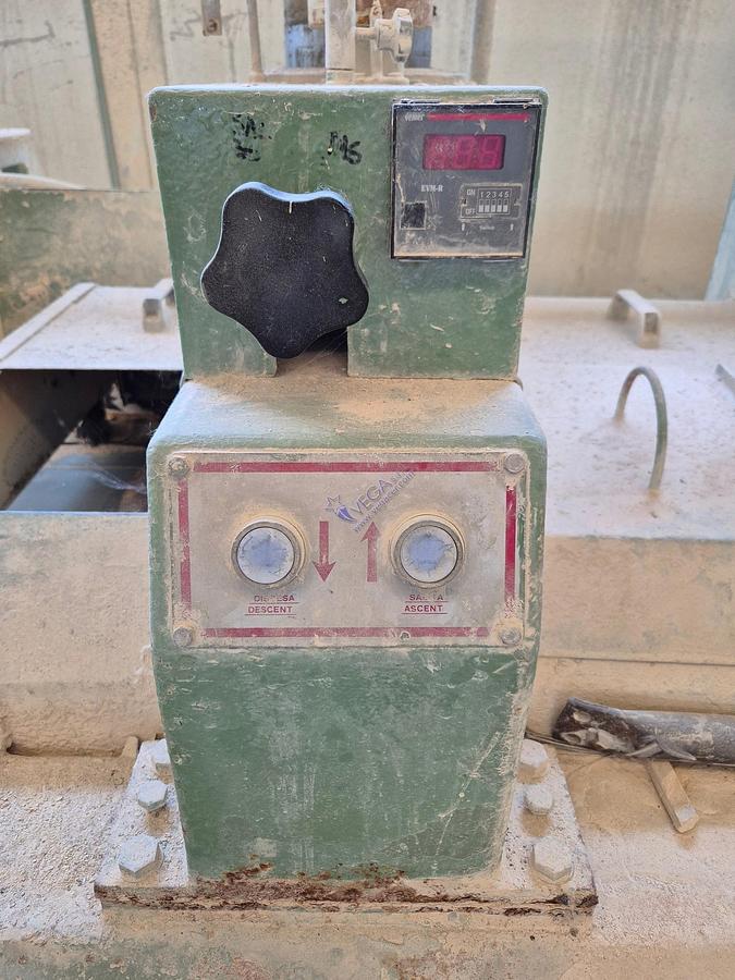 Usato Rectifying machine ARENA mod. LFM 4+1