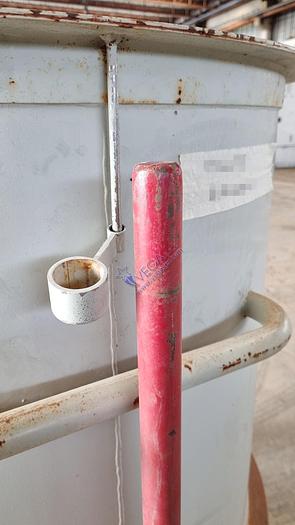 Usato Stainless steel hopper with lever shutter on the bottom for unloading the material