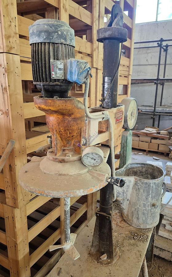 Usato Plaster mixer VICENTINI mod. DE30