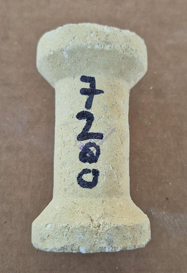 Usato Spool-shaped refractory column