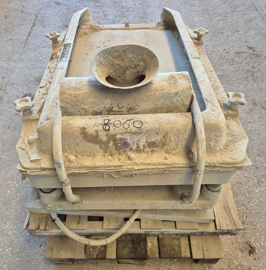 Usato Vibrating sieve VICENTINI mod. SV 600 x 900 with single net