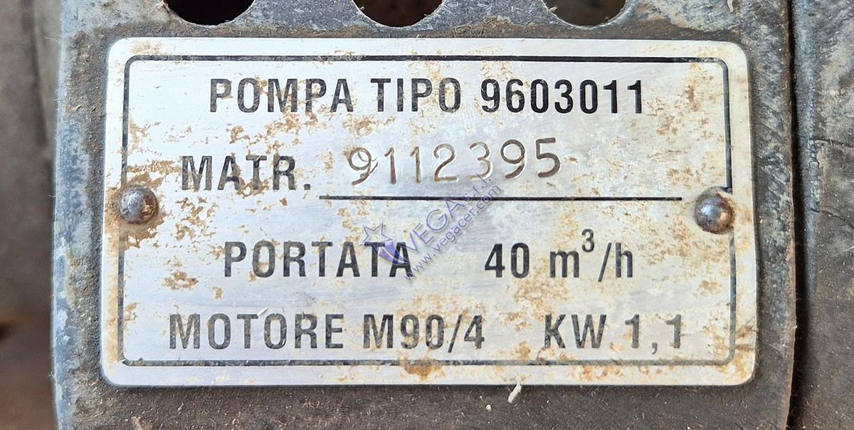 Usato Oil vacuum pump DVP - 40 m3/h