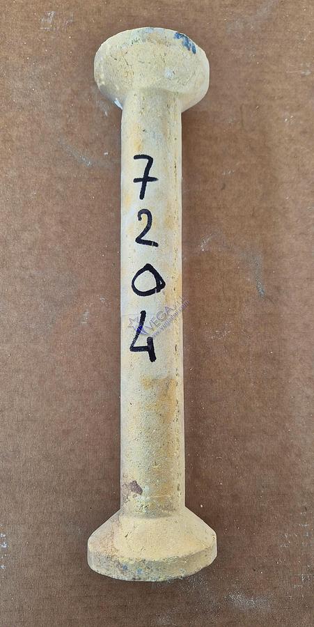 Usato Spool-shaped refractory column