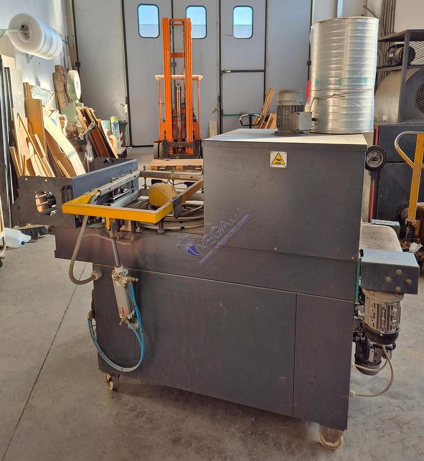 Usato Semi-automatic shrink wrapping machine IFP mod. LST 50/40