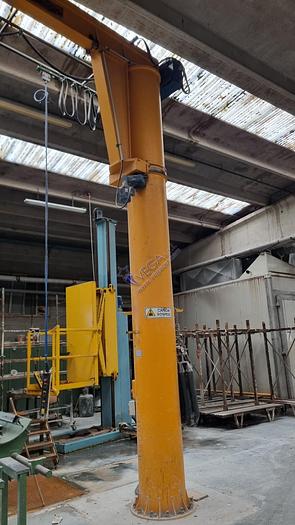 Usato Jib crane DEMAG with hoist 2.000 kg capacity