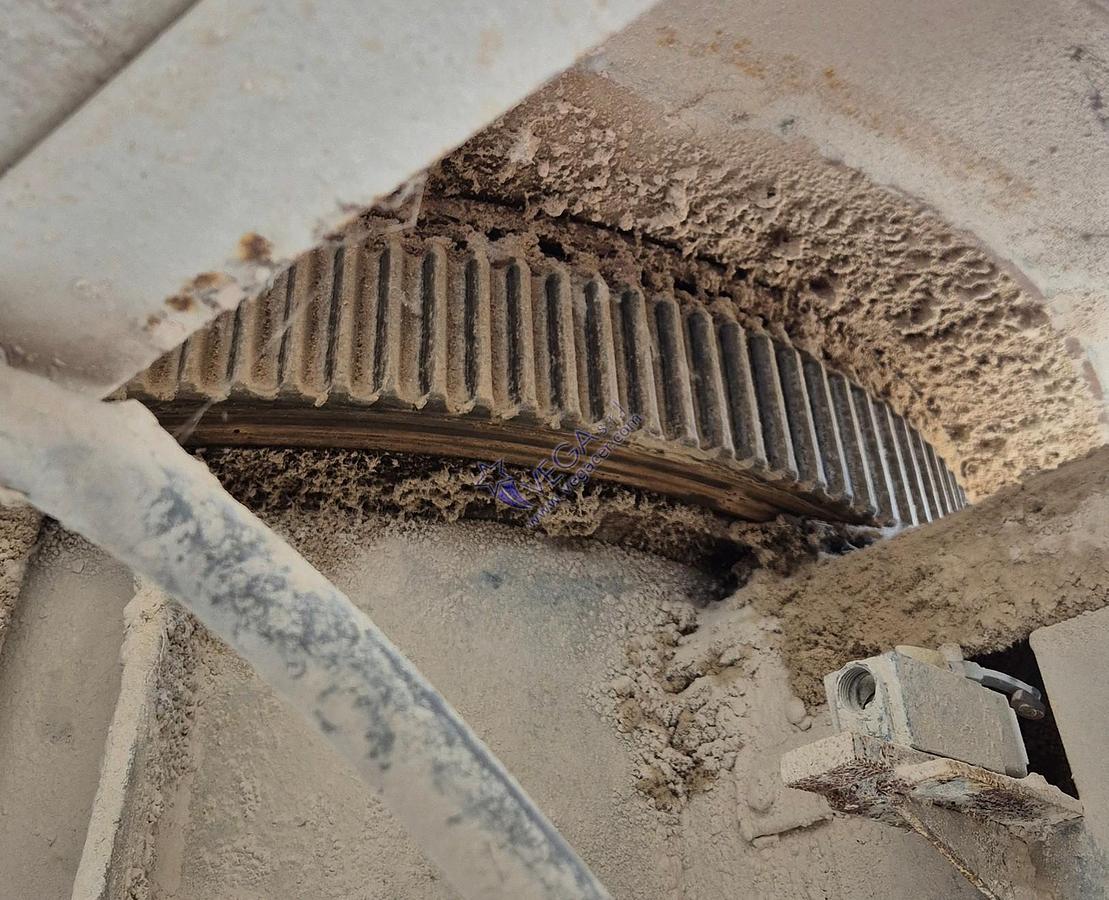 Usato Planetary mixer with rotating tank - tank useful capacity 1000 lt