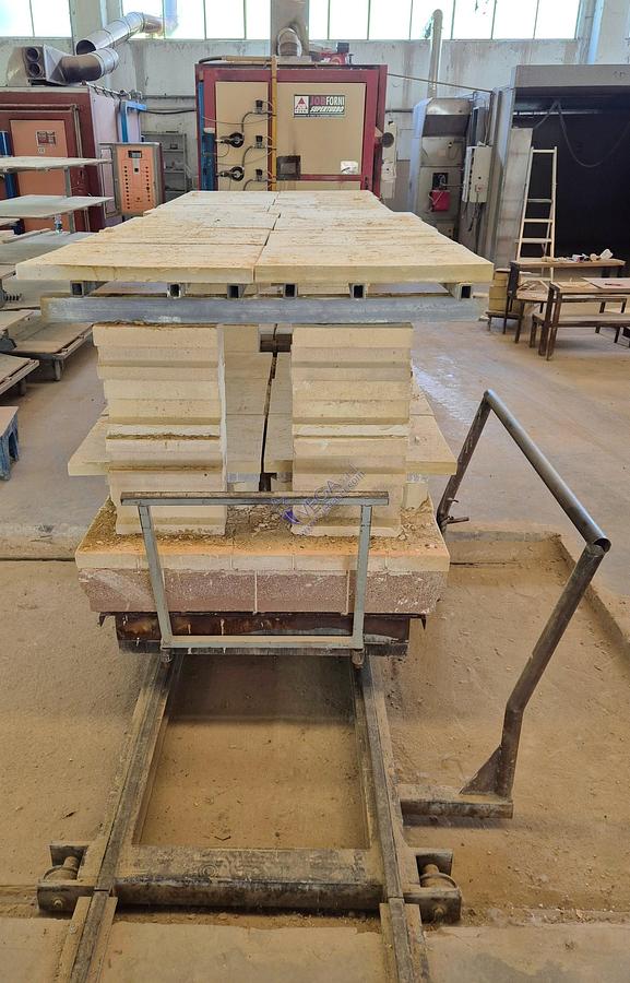 Usato Gas turbo kiln JOB FORNI mod. PULSAR BRICK - 6 m3, 1450°C, bricks lining