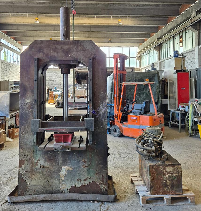 Usato Hydraulic press CMRM for metal moulds - 50 Ton