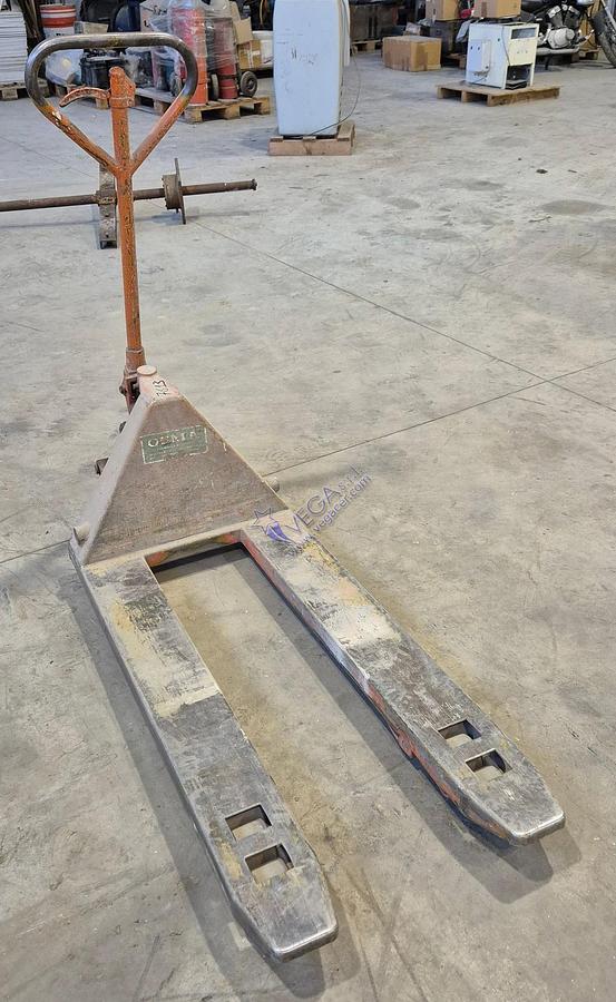 Usato Manual pallet truck OCMA