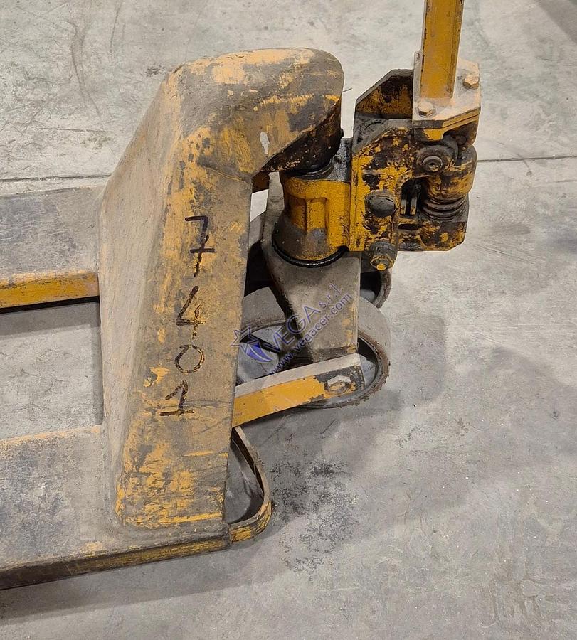 Usato Manual pallet truck