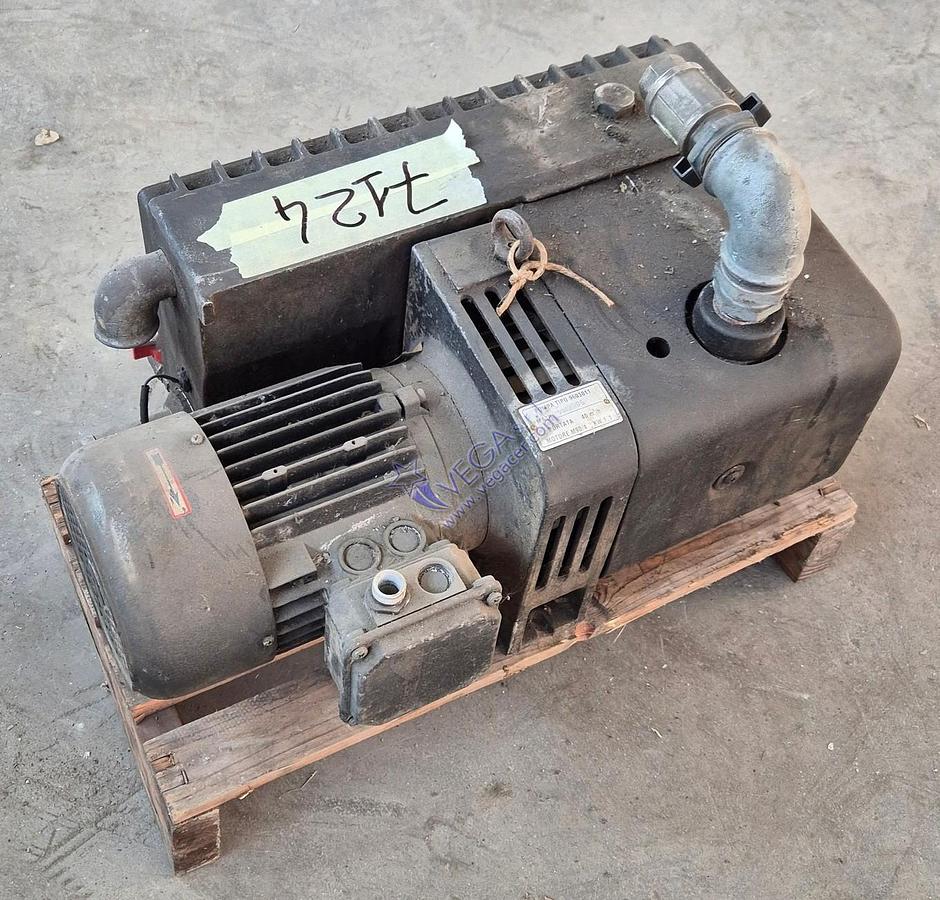 Usato Oil vacuum pump DVP - 40 m3/h