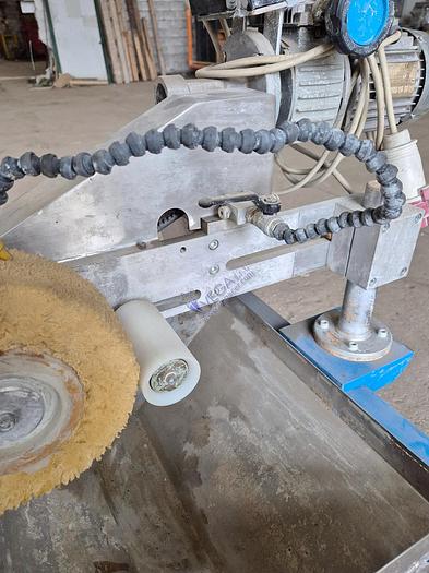 Usato Manual finishing unit SIMAT ENGINEERING mod. SP-01