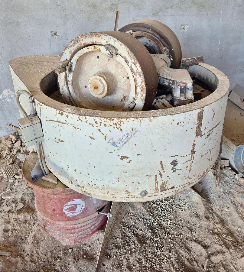 Usato Pan mixer with rotating tank