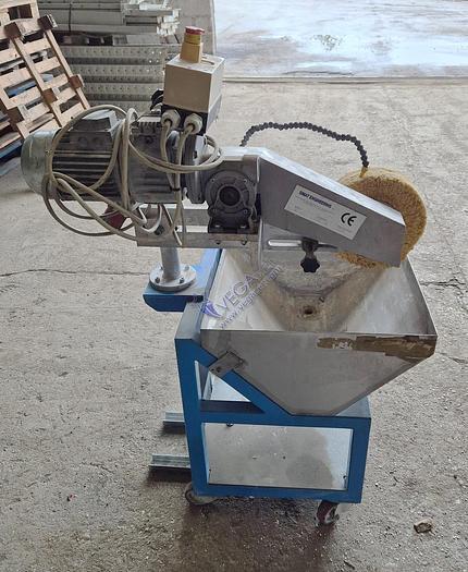 Usato Manual finishing unit SIMAT ENGINEERING mod. SP-01