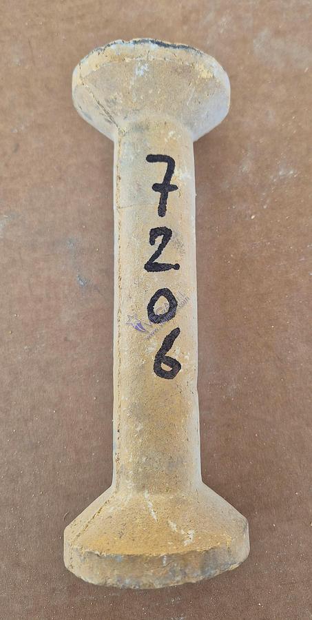 Usato Spool-shaped refractory column