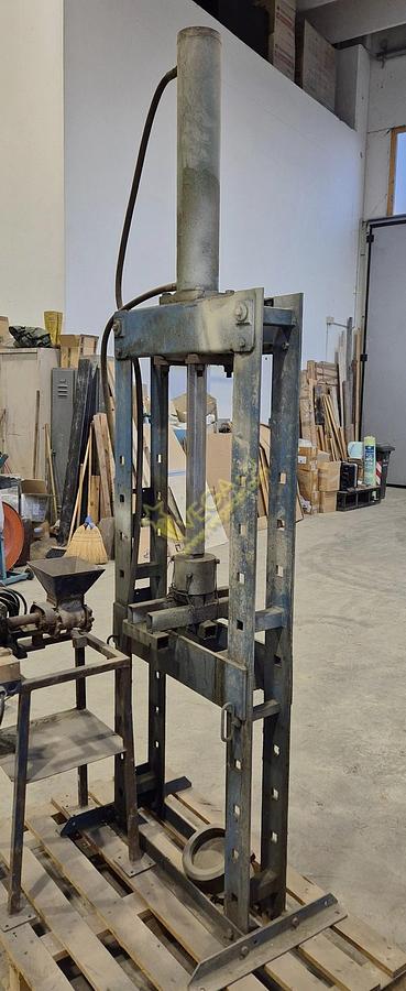 Usato Mechanical press RAVAGLIOLI mod. PS10