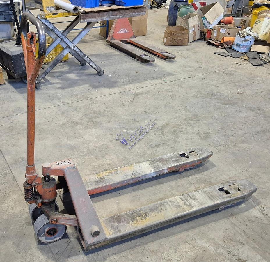 Usato Manual pallet truck OCMA