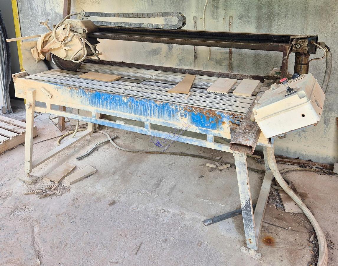 Usato Semi-automatic trasversal disk cutter RAIMONDI mod. C.M. 150