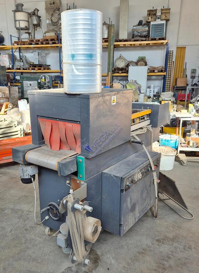 Usato Semi-automatic shrink wrapping machine IFP mod. LST 50/40