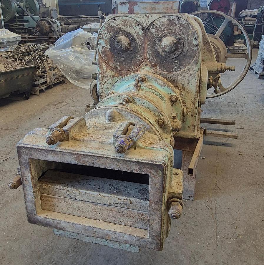 Usato Extruder MORANDO mod. MVP 3 series D