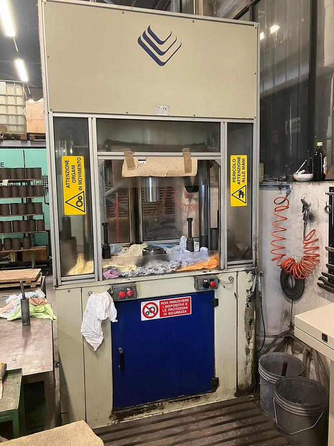 Usato Rotary press for metal moulds VICENTINI mod. PF 260