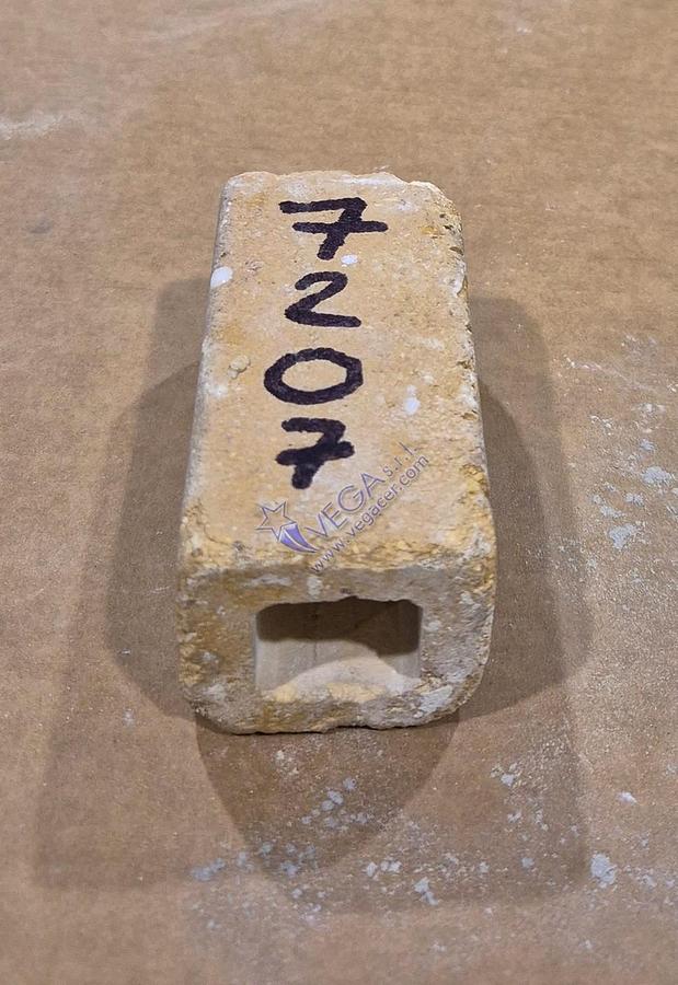 Usato Square refractory column