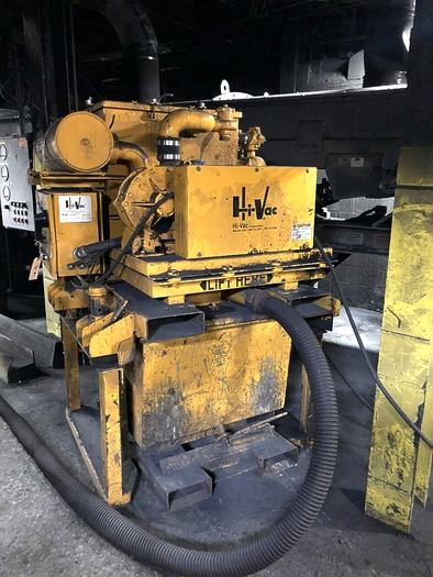 HI-VAC INDUSTRIAL VACUUM 320