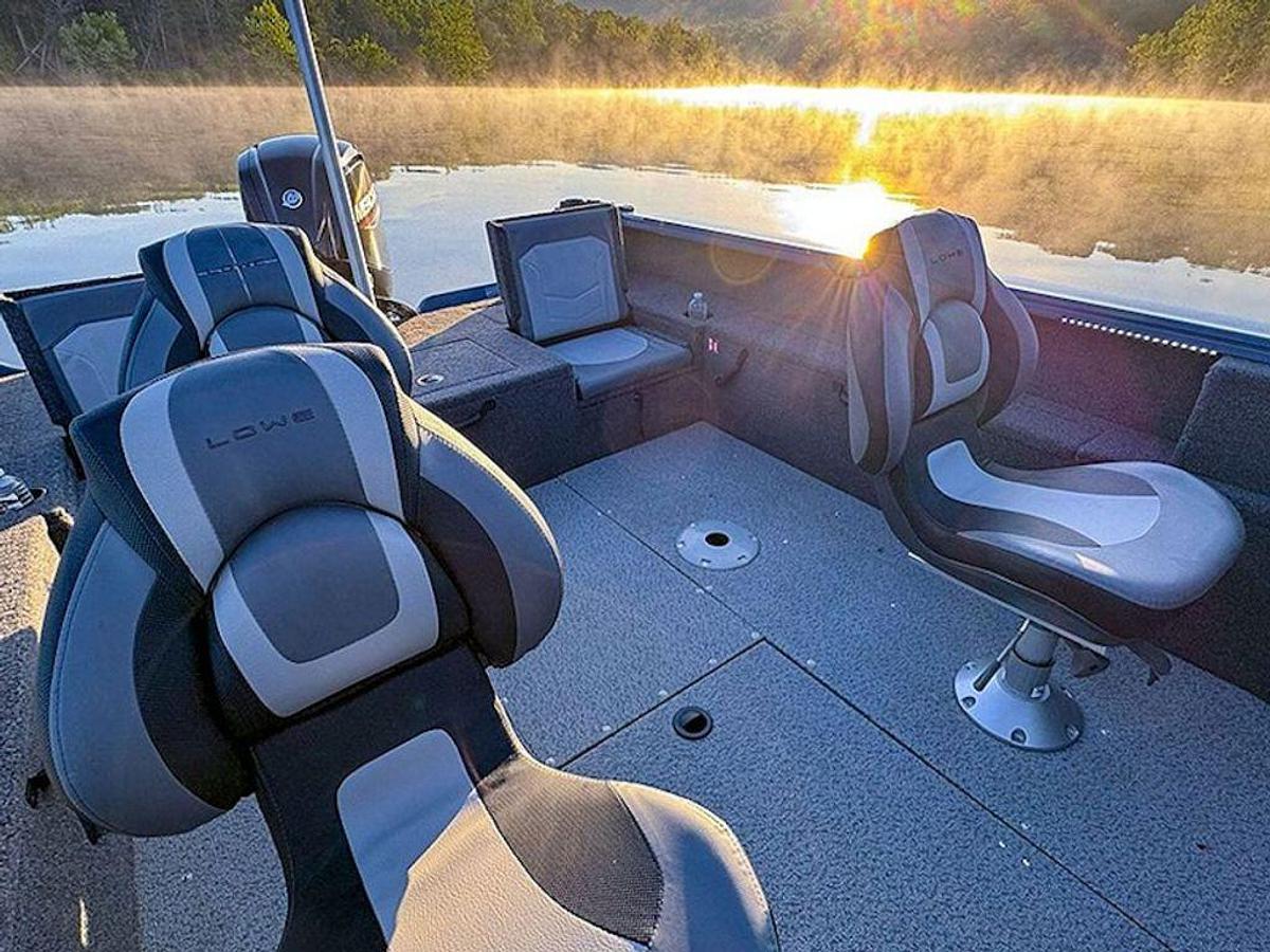 2026 Lowe Boats FS1875 Base