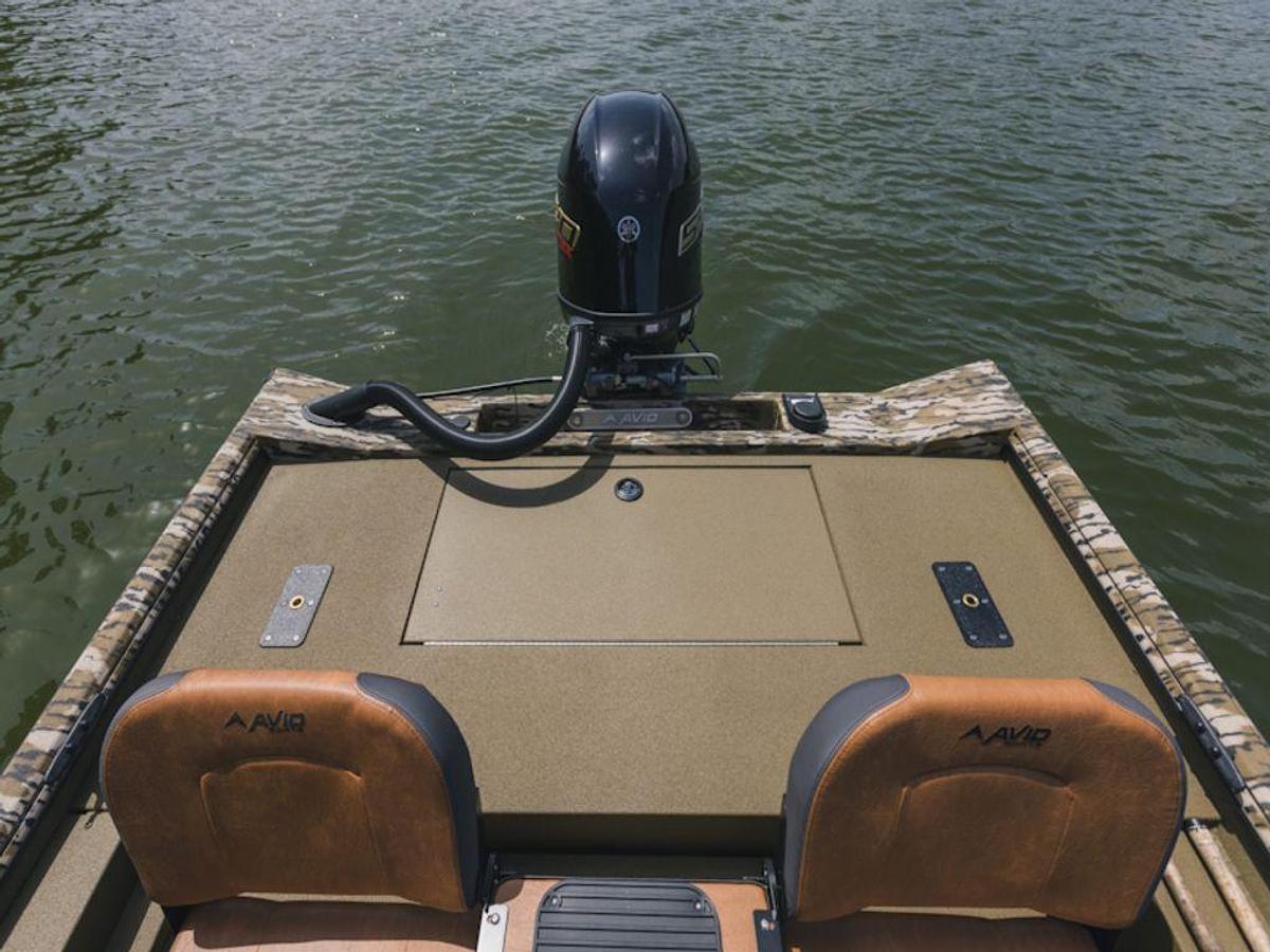 2025 Avid Boats 18 Rogue SC Base