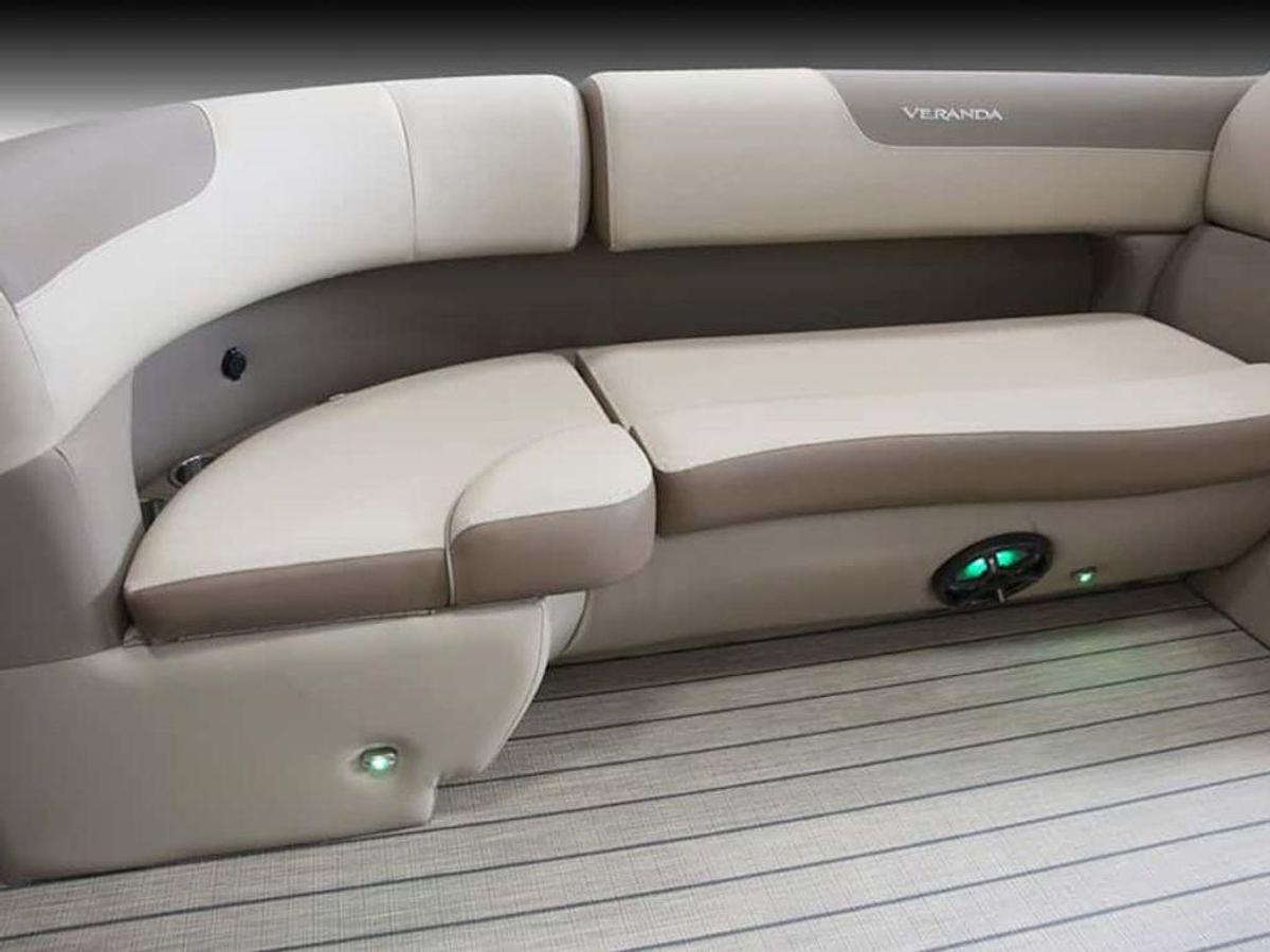 2025 Veranda VR22VLC Bi-Toon