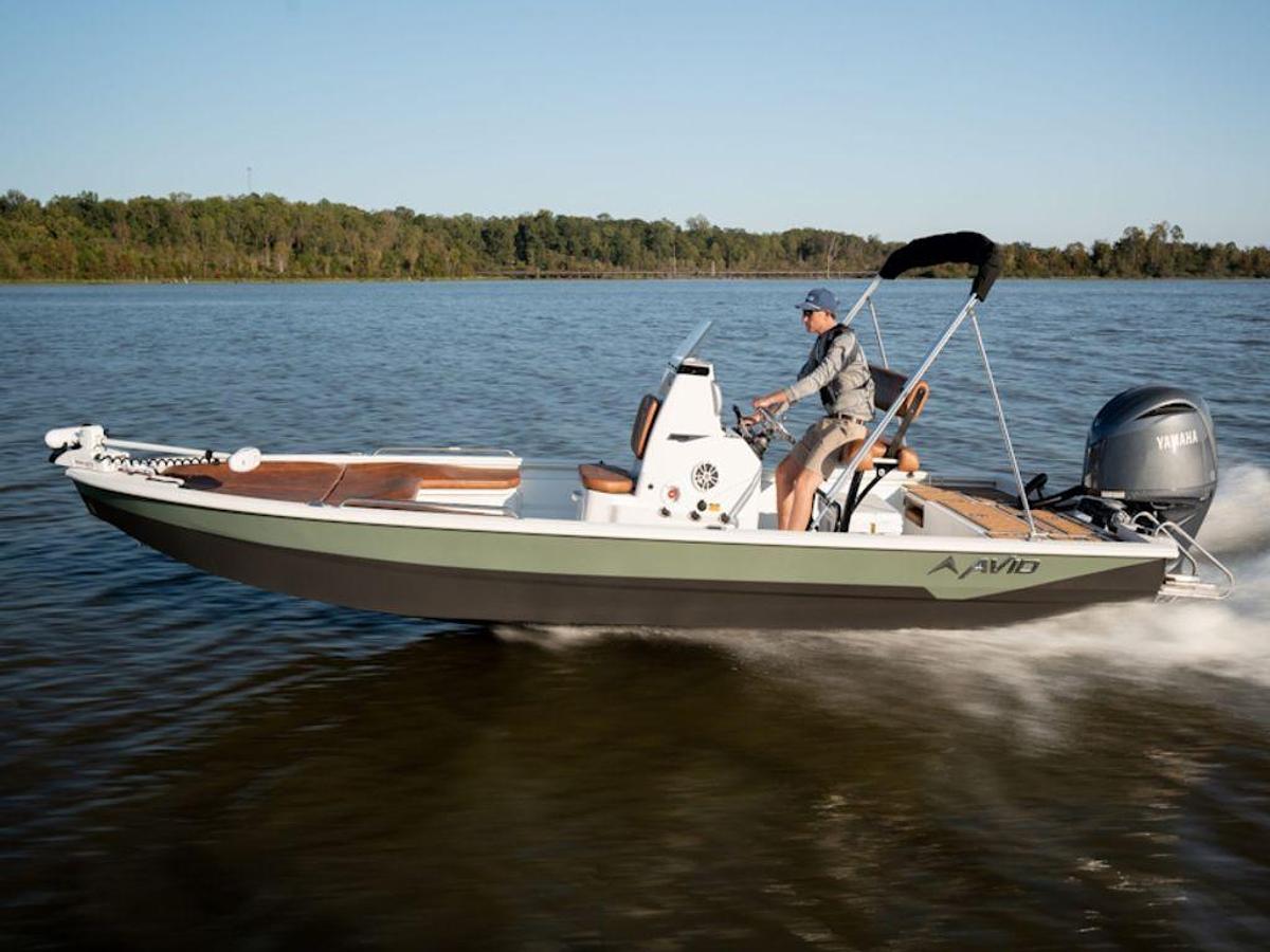 2025 Avid Boats 23 Fusion Base