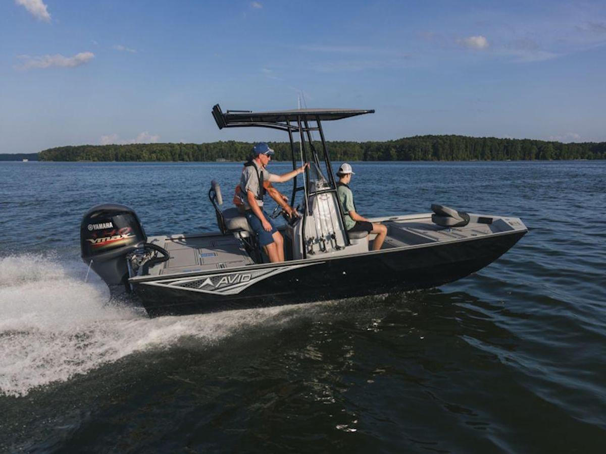 2025 Avid Boats 20 Rogue CC Base