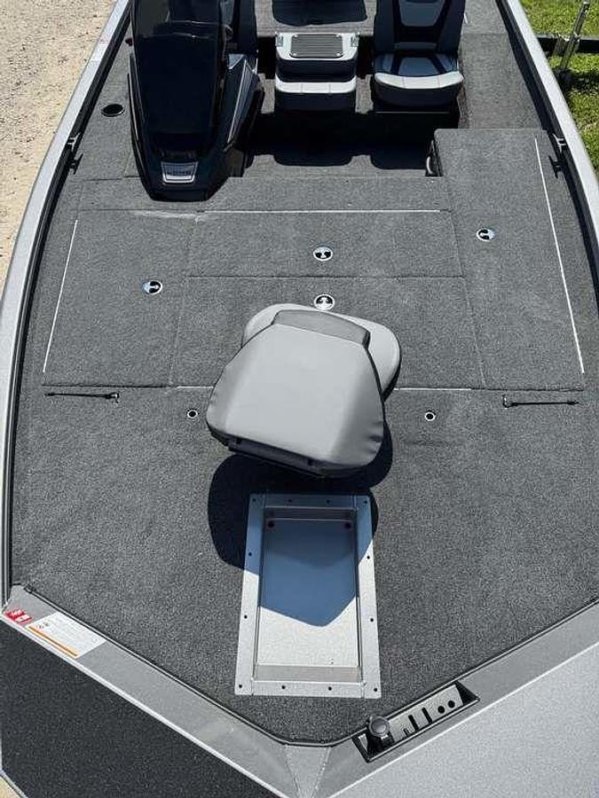 2026 Lowe Boats Stinger 175C