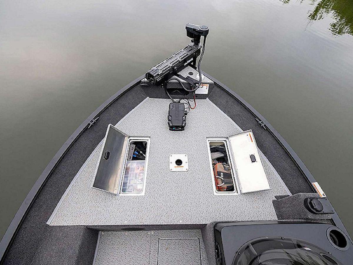 2026 Lowe Boats FM 1675 SC Base