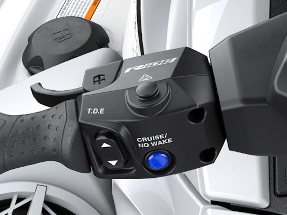 2026 Yamaha WaveRunners VX® Deluxe with Audio Base