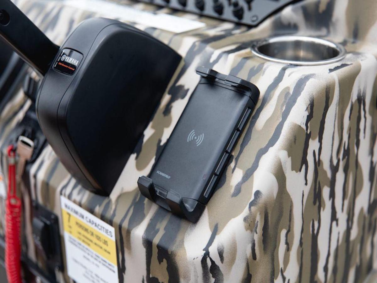 2025 Avid Boats 21 FST Base