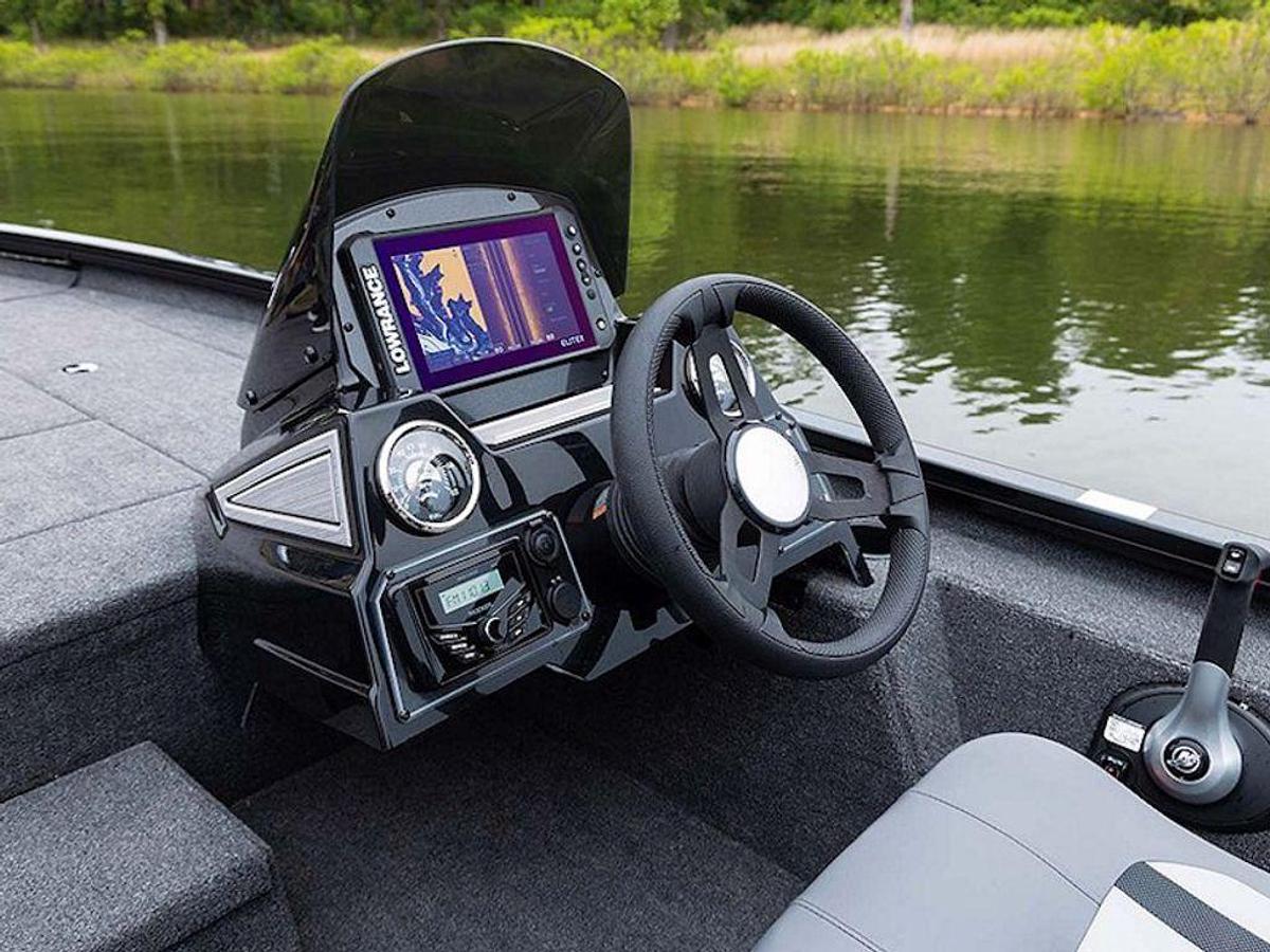 2026 Lowe Boats Stinger 195C Base