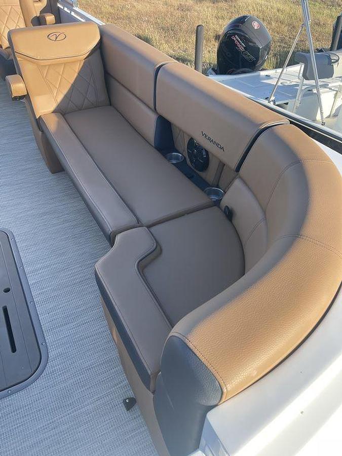 2025 Veranda VX25RC Luxury Tri-Toon