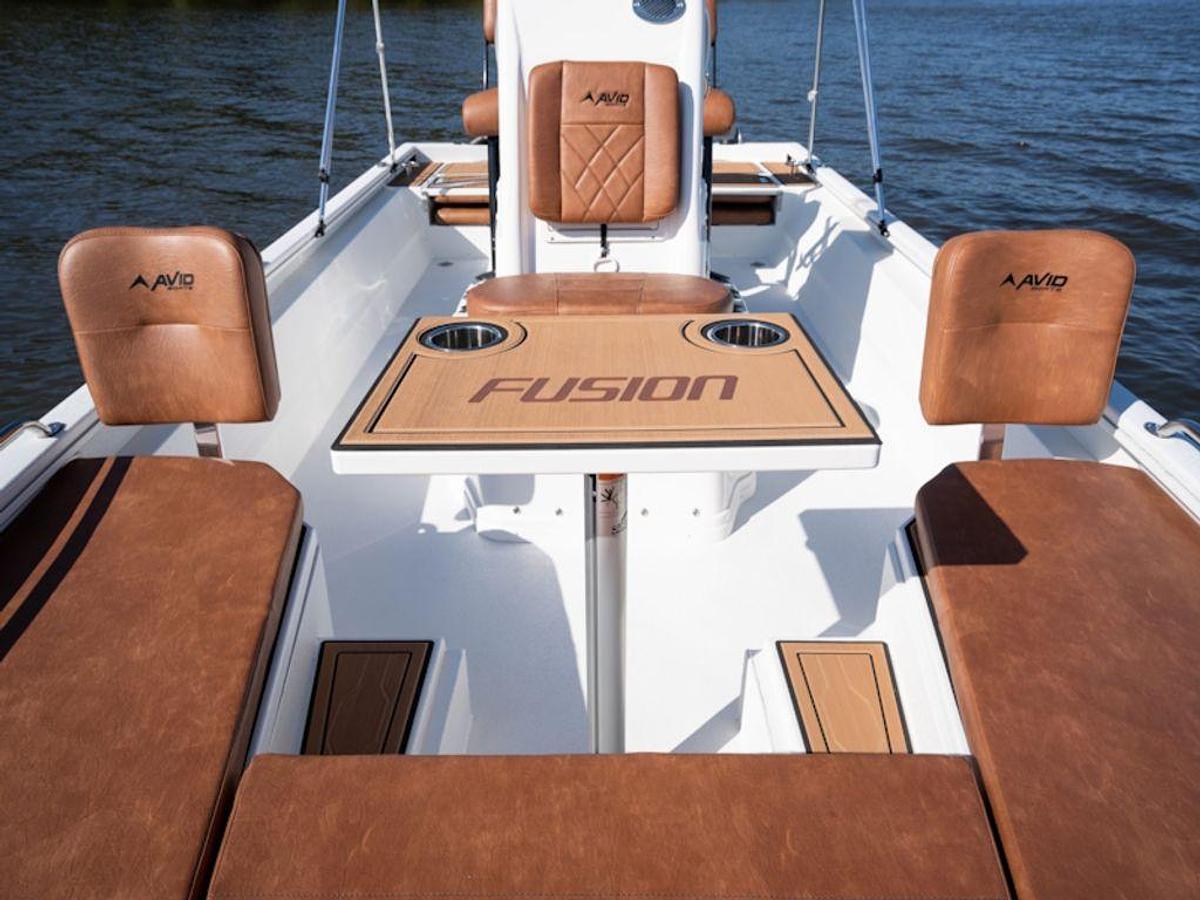 2025 Avid Boats 23 Fusion Base