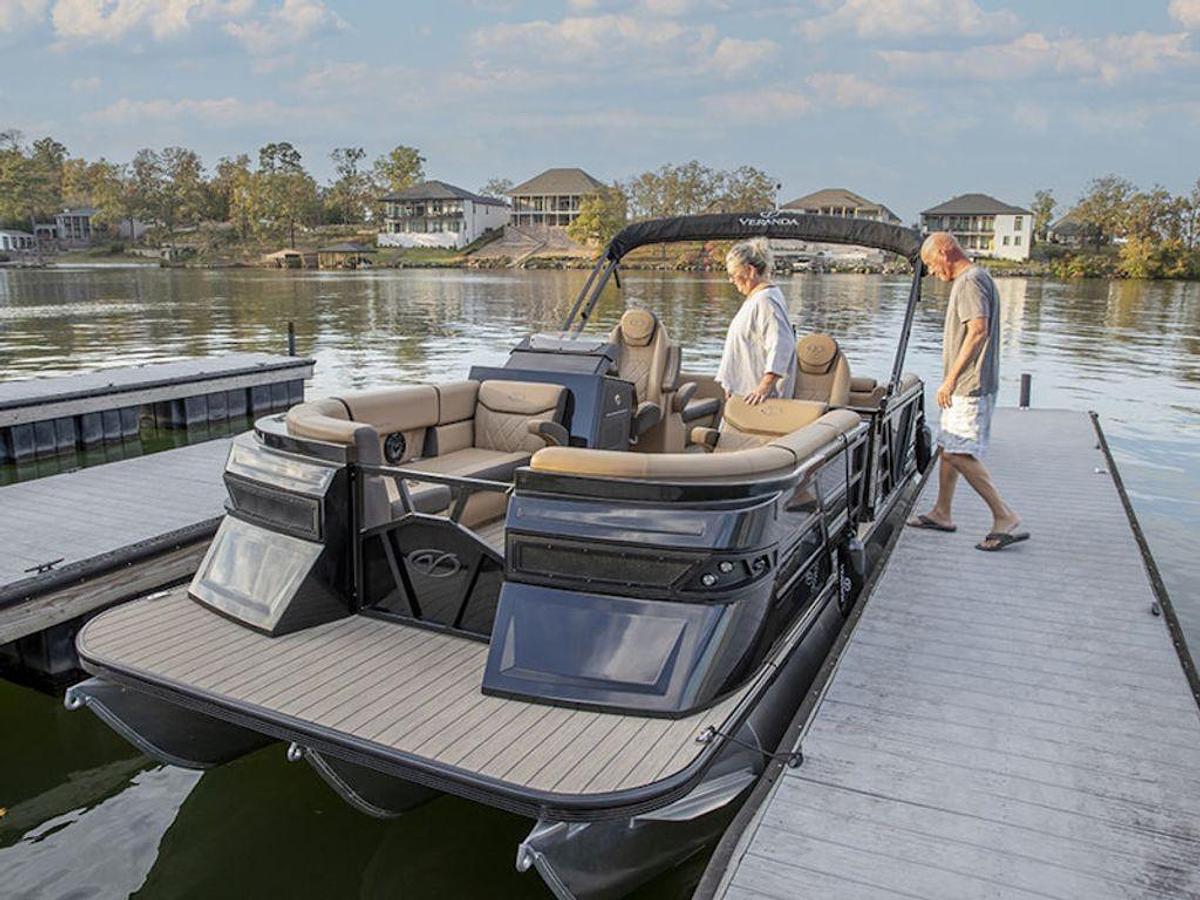 2025 Veranda VX22RC Premium Luxury Tri-Toon