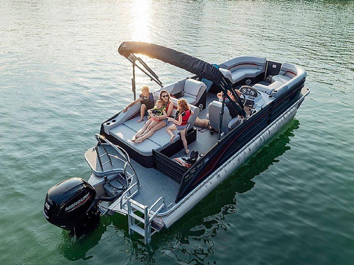 2026 Lowe Boats SS 210 CL Base