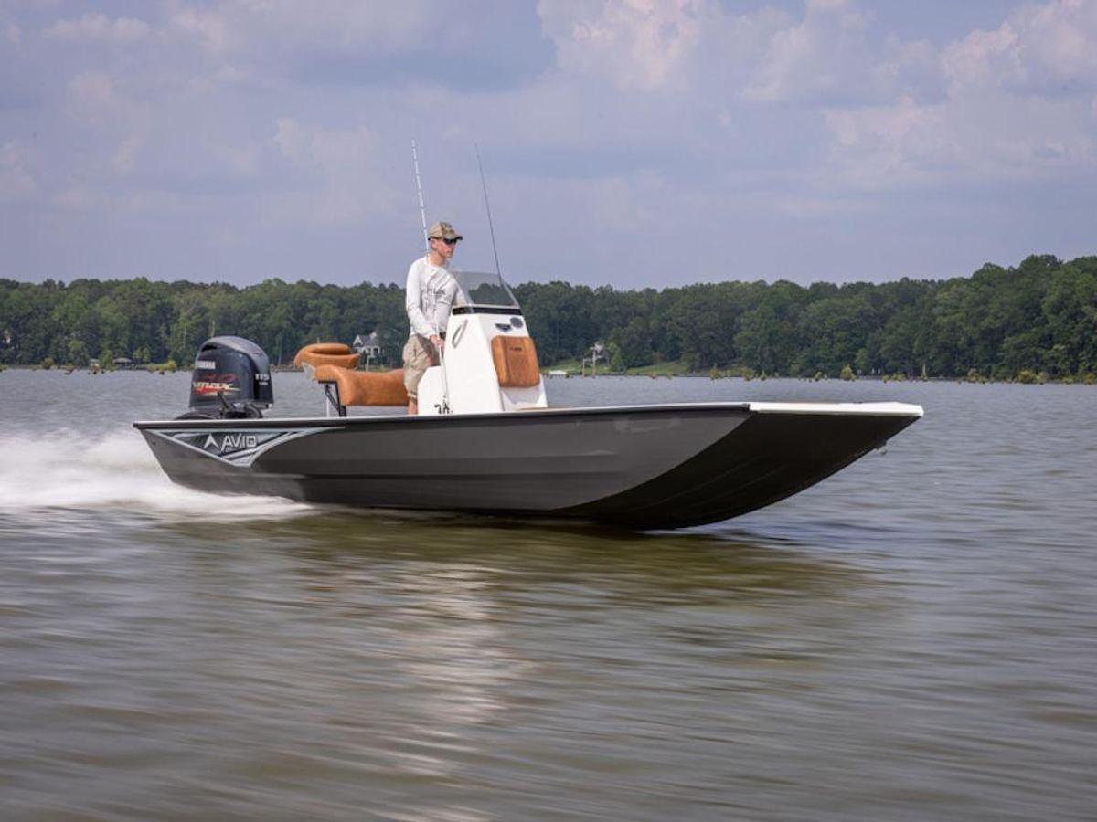 2025 Avid Boats 20 Rogue CC Base