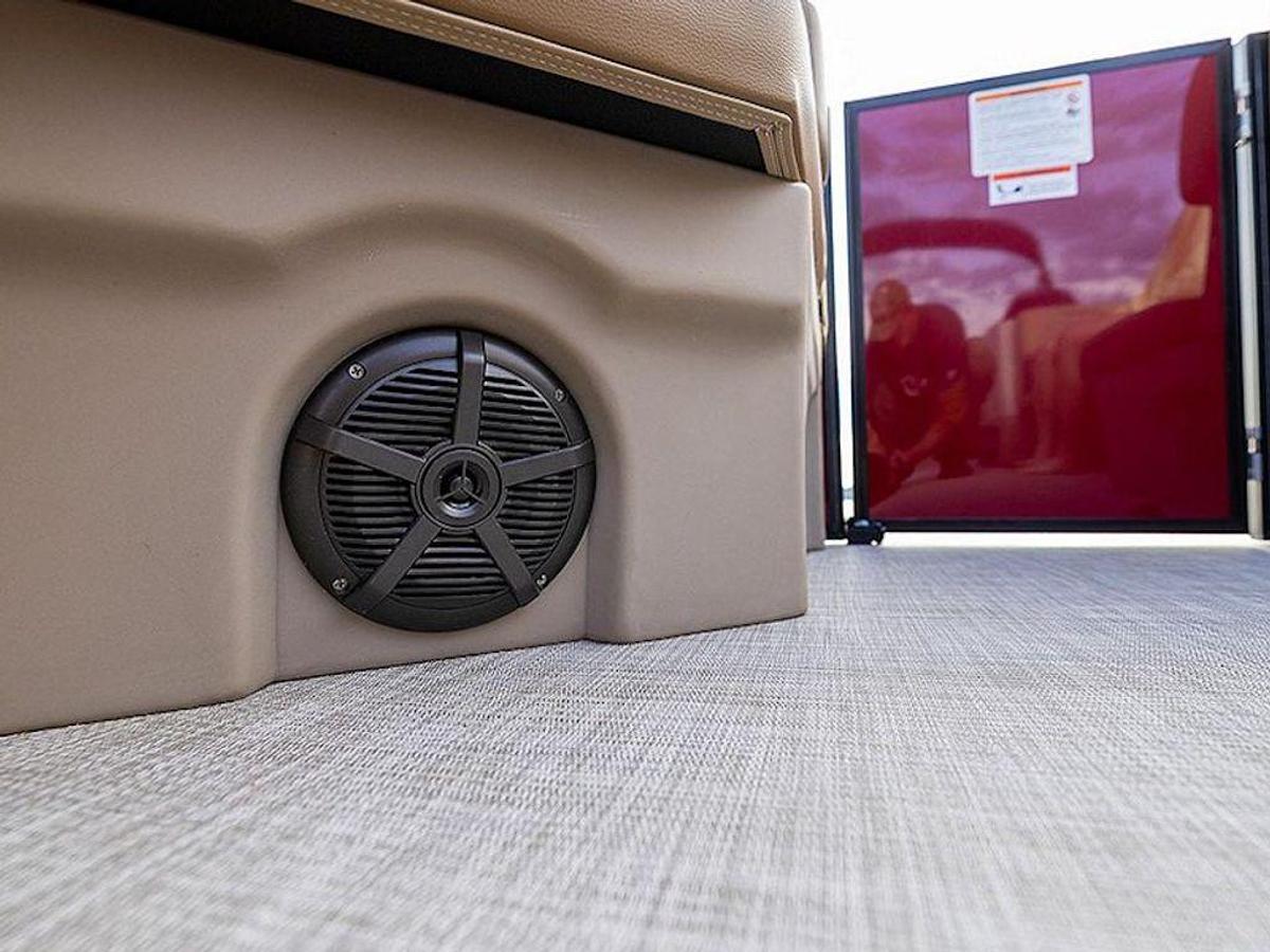 2026 Lowe Boats LS 210 TL