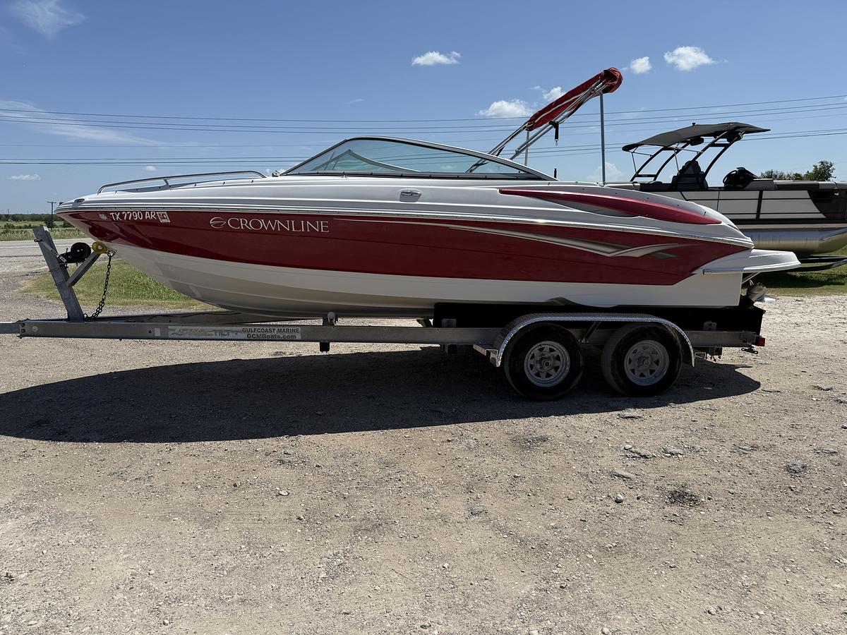 Used 2008 Crownline 220 LS