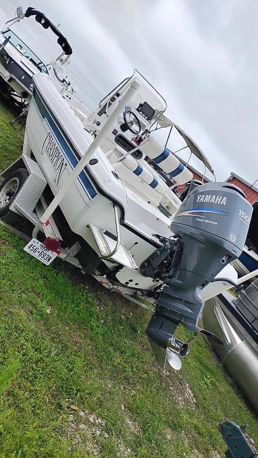 Used 2005 Champion 190 Bay