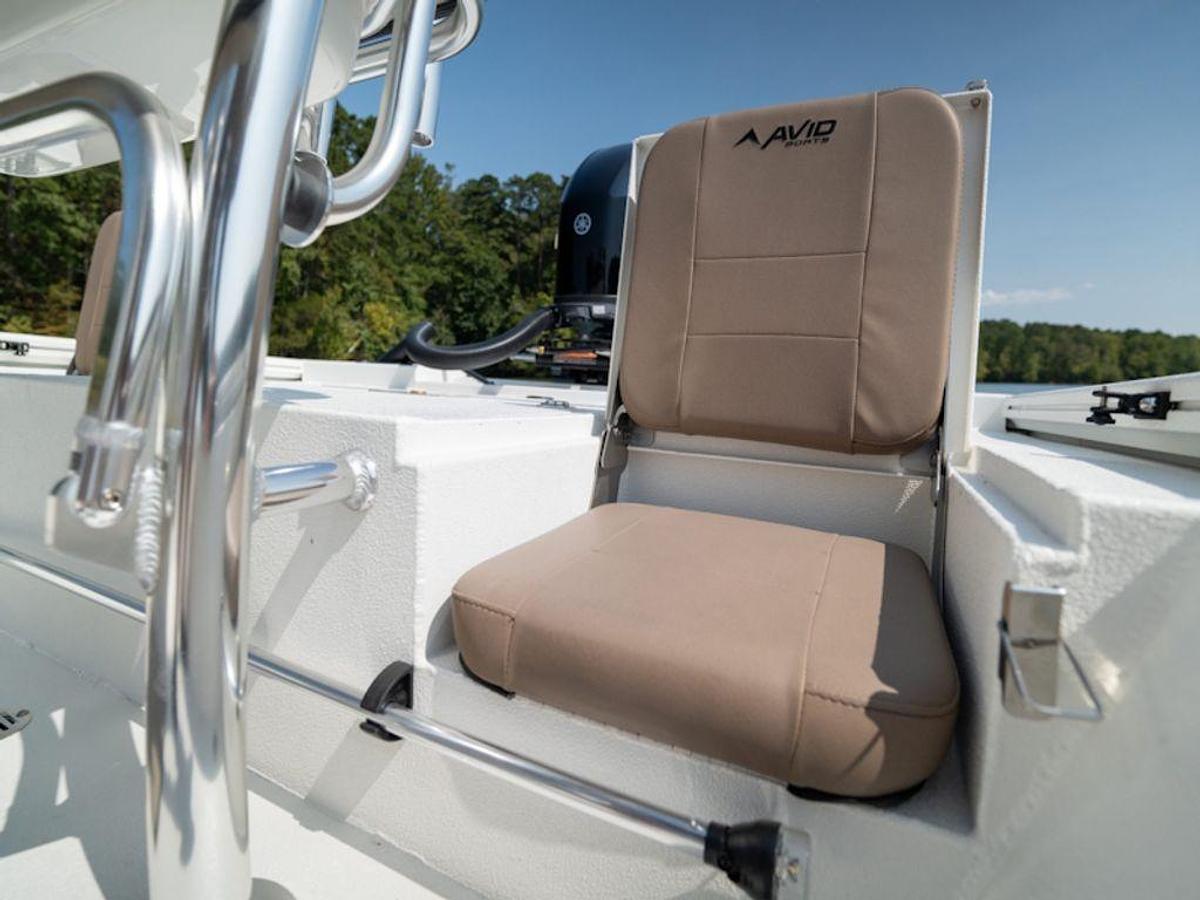 2025 Avid Boats 19 FSX Base