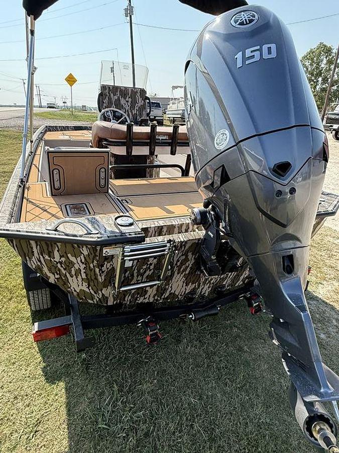 2026 Avid Boats 20 Rogue CC