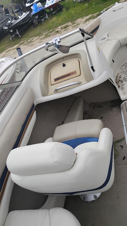 Used 2000 LARSON 226LXI SPTU